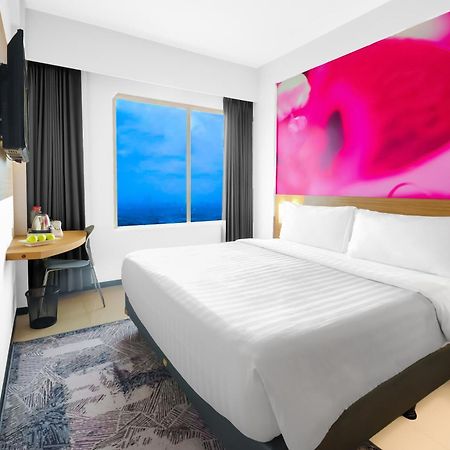 Favehotel Rungkut Surabaya Esterno foto
