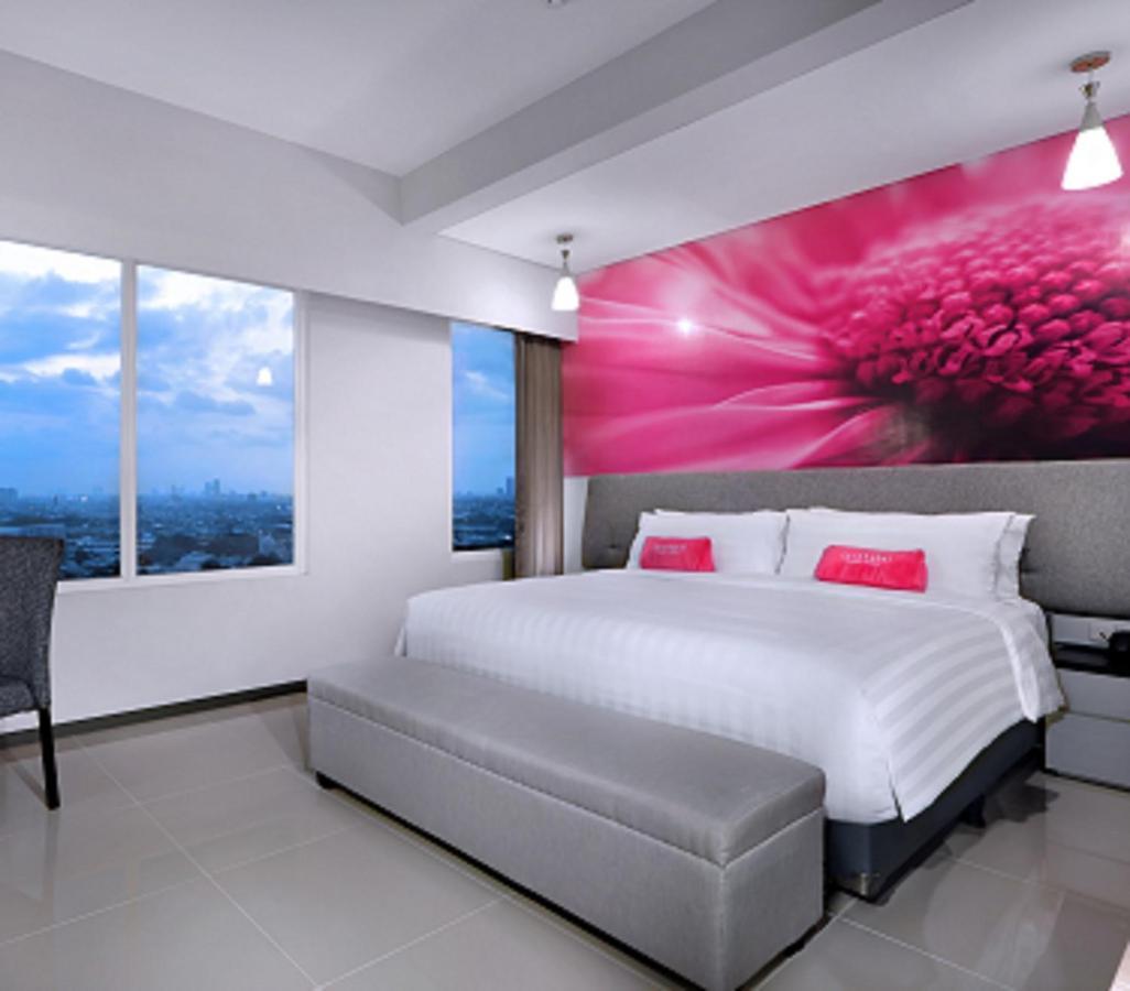 Favehotel Rungkut Surabaya Esterno foto