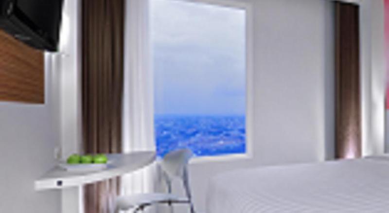 Favehotel Rungkut Surabaya Esterno foto