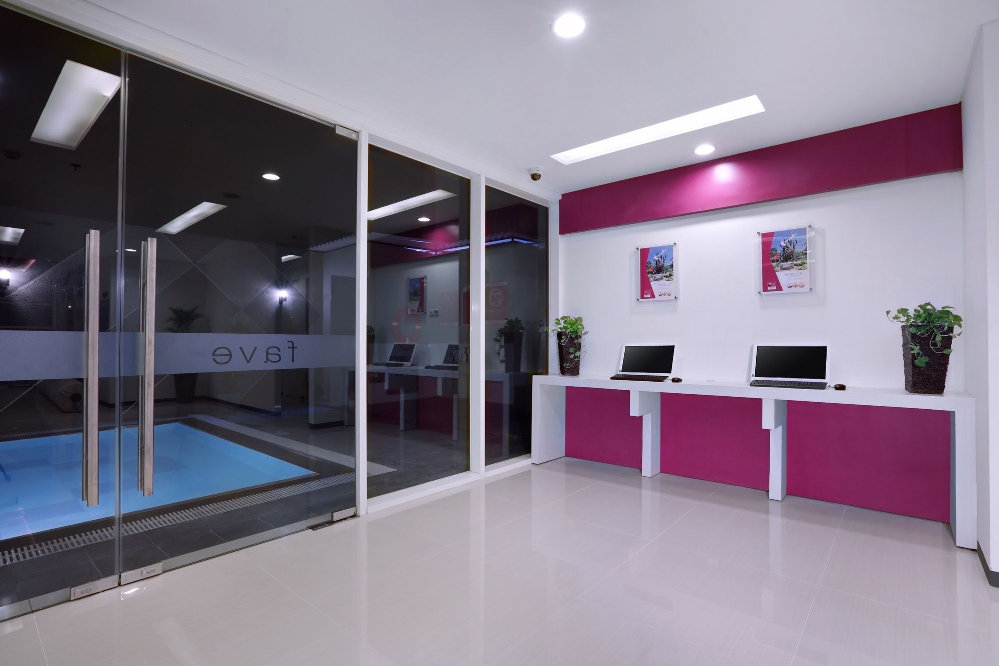 Favehotel Rungkut Surabaya Esterno foto